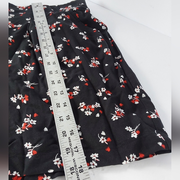 Torrid Black with Red and White Floral Design Shorts 2 - Picture 6 of 7